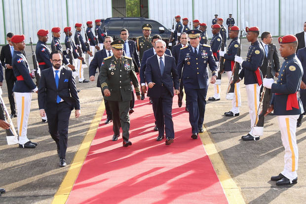 Danilo Medina viaja a Panamá.