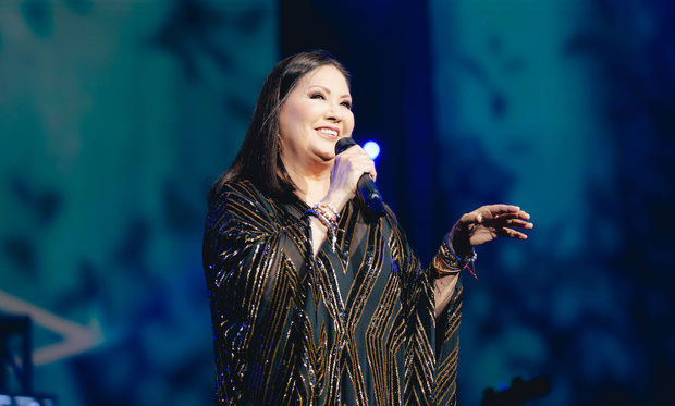 Ana Gabriel.