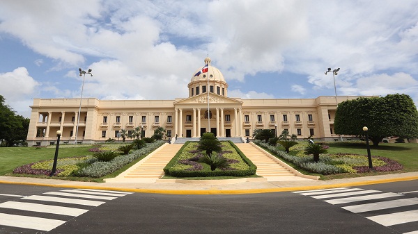 Designación de funcionarios en la presidencia de la República. 