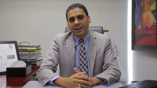 Dr. Rafael Estévez.