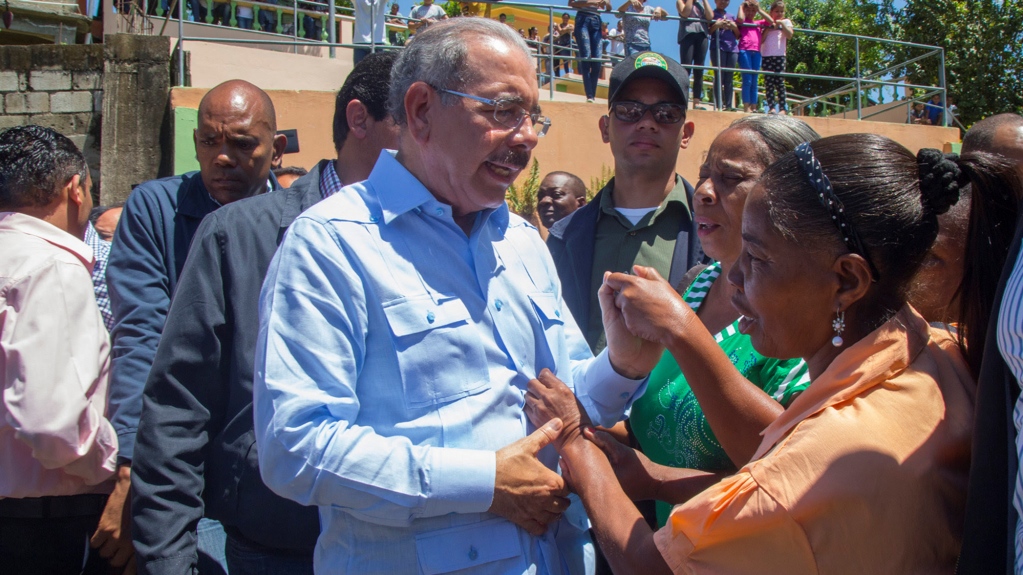 Danilo Medina y productores