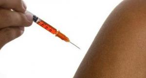 Ministra de Salud exhorta a la población no automedicarse por virus gripal