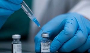 Cerca de 130,000 vacunados contra la covid en primer dí­a de la tercera fase