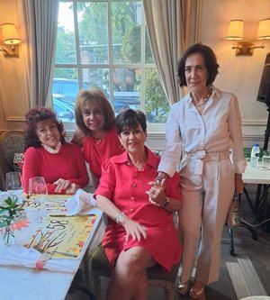 Virginia Velazquez, Lourdes Linares, Francia de Subero y Amaya Salazar.