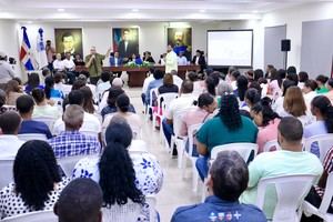 El auditorio municipal se transformó en punto de encuentro para músicos, gestores culturales, estudiantes y ciudadanos.