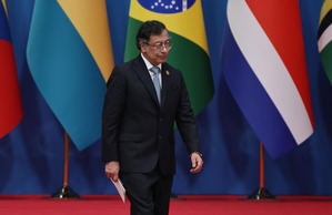 Presidentes de Colombia y Perú, únicos jefes de Estado en investidura de Noboa en Ecuador
