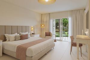 Playa Hotels & Resorts celebra la inauguración de Wyndham Alltra Punta Cana