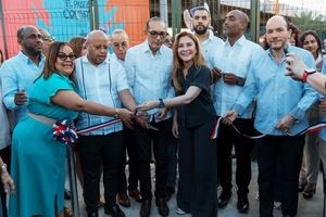 Carolina Mejía transforma vertedero improvisado en parque Caonabo Beato
