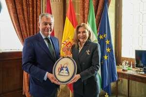 Alcalde de Sevilla considera un orgullo concretar hermanamiento con Santo Domingo.