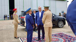 Presidente Abinader regresa a RD tras exitosa gira internacional en Francia, Suiza y Brasil