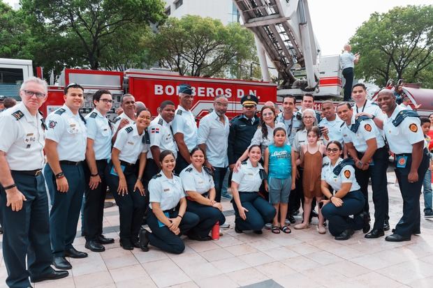 Cuerpo de Bomberos del DN tiene todo listo para tradicional manguerazo de verano.