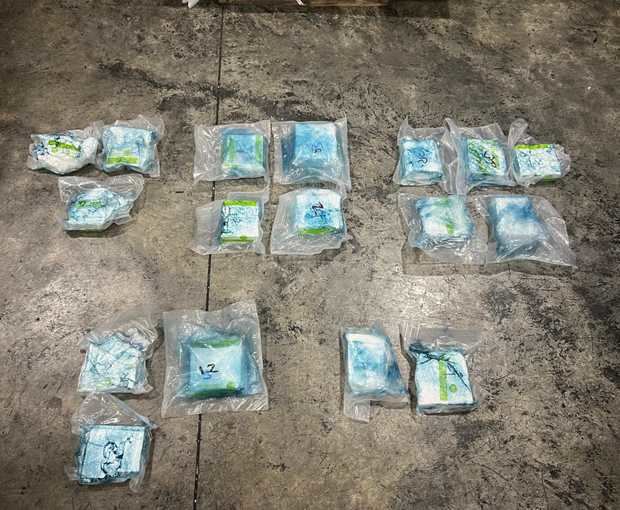 Decomisan 17 paquetes de cocaína en aeropuerto de Santo Domingo