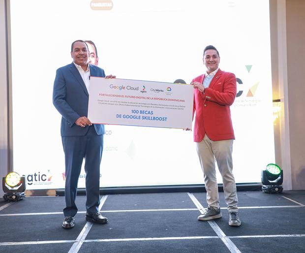 OGTIC canaliza 100 becas de capacitación tecnológica para instituciones públicas.