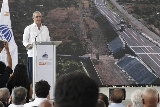 Gobierno invierte 7.700 millones en nueva carretera