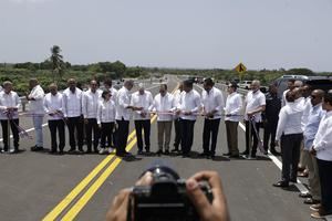 Gobierno inaugura Circunvalación de Baní