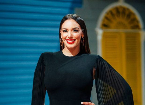 Hony Estrella.