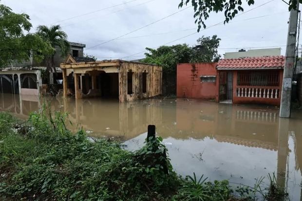 COE declara alerta roja en Ocoa por lluvias asociadas al fenómeno Melissa.