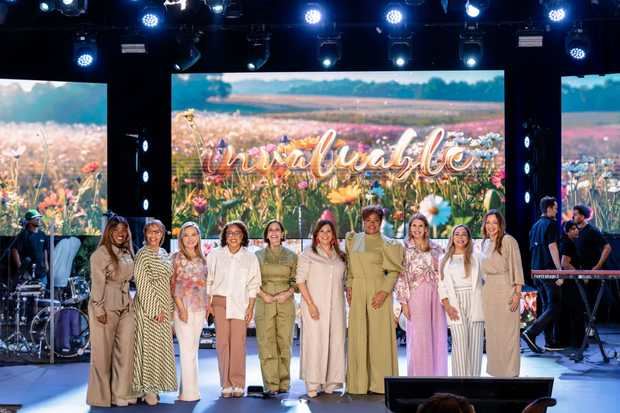 La fe como antídoto contra la ansiedad: más de mil mujeres se reúnen en Invaluables 2025.