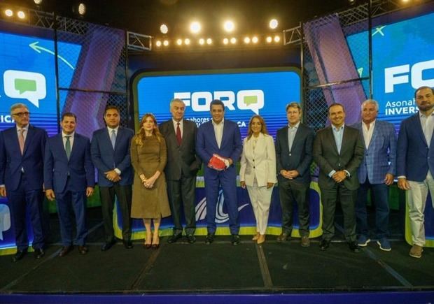 Asonahores reconoce al ministro David Collado por su gestión y legado en el turismo dominicano.