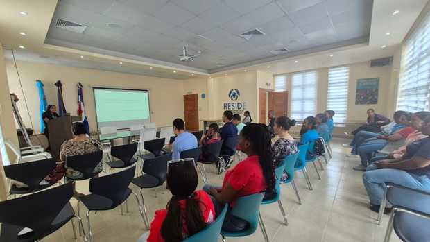 RESIDE ofrece charlas sobre depresión en Santo Domingo.