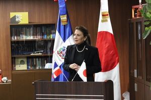 Carolina Mejía destaca labor de dominicanos en Japón