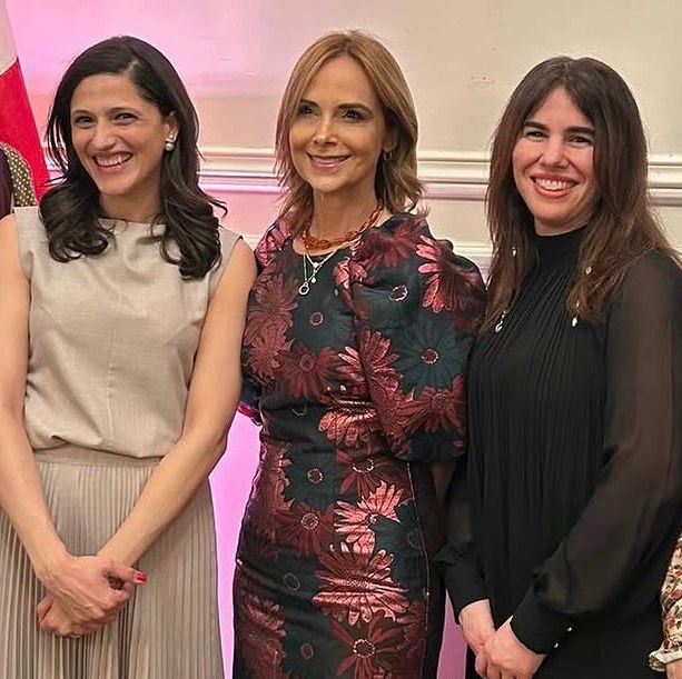 La velada trascendió el carácter protocolar para convertirse en una poderosa manifestación de diplomacia cultural.