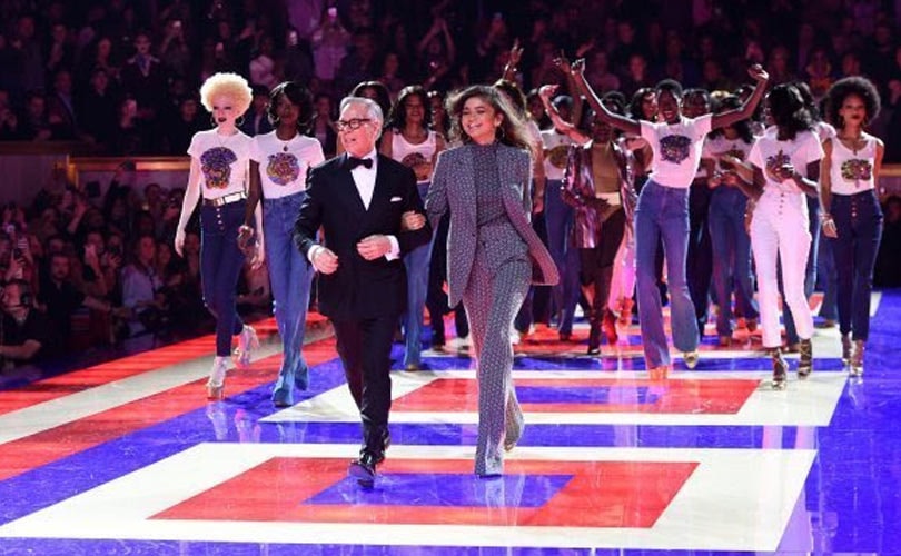 El desfile Tommy y Zendaya revoluciona París