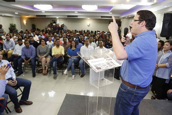 Presentación el candidato Yayo Sanz Lovatón