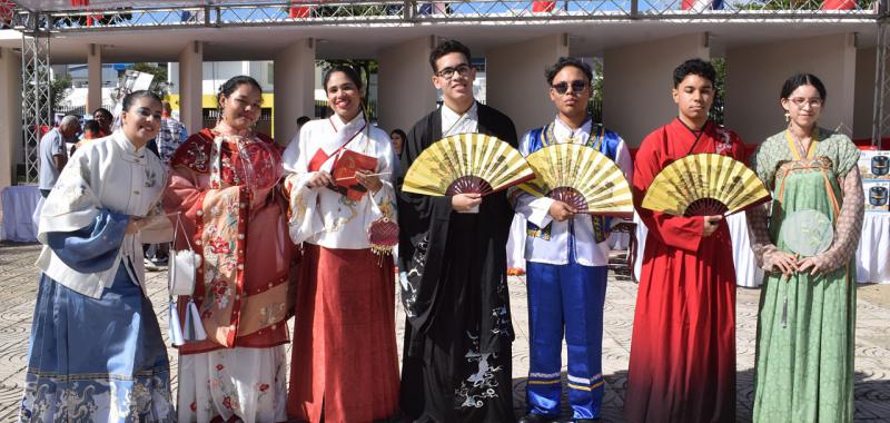 Ana Gabriela, Laura Marte, Sheila D’oleo, Kevin DÓleo, Nathaly Dorrejo, Ángel Payano y Leslie Tineo.