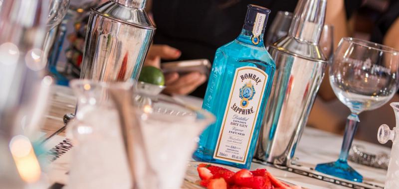 Bombay Sapphire participa en mercado La Candelaria