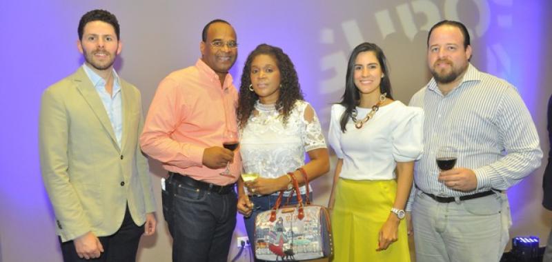 Carlos Eduardo Ros, Arismendy Perez, Aimee de Perez, Patricia Vargas y Pablo Beato