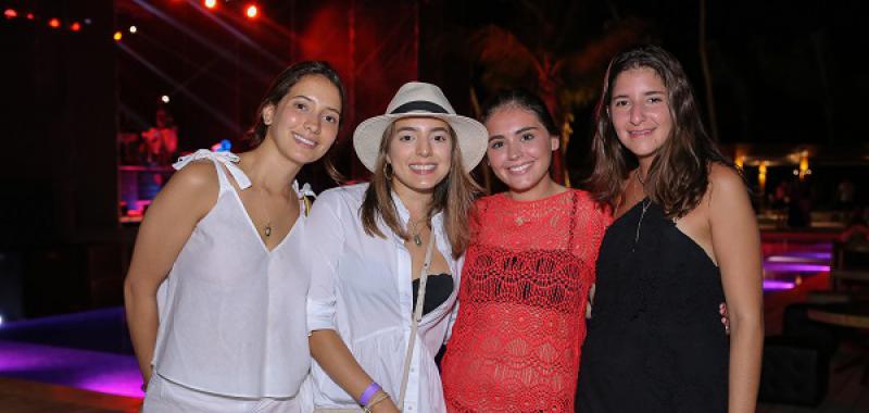 Gia Schiffino, Cynthia Herrera, Valentina Evertz y Martha Diaz