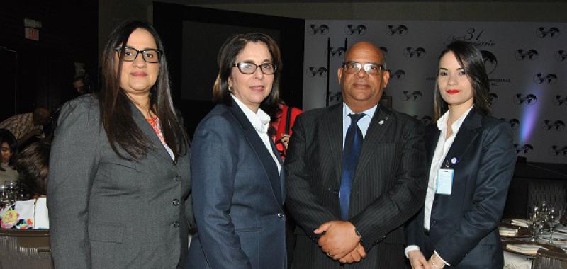 Jenorah Rodríguez, Carla Beato, Ramón González y Adalgisa Salcedo