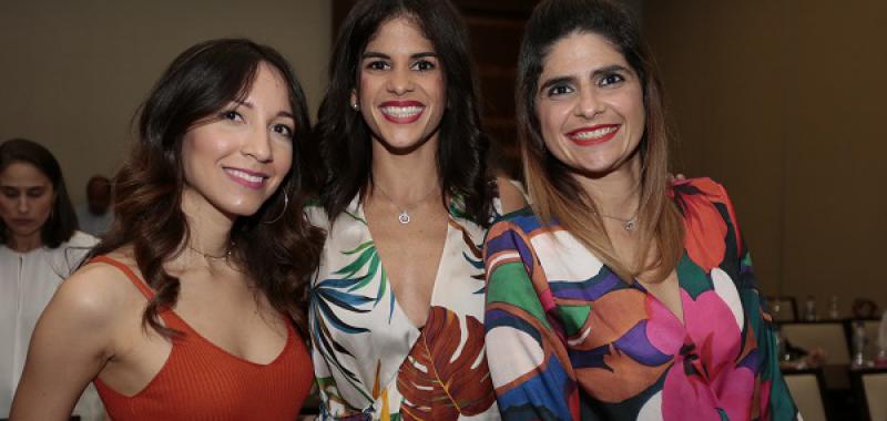 Gina De Los Santos, Marua Bassa y Paula Bassa