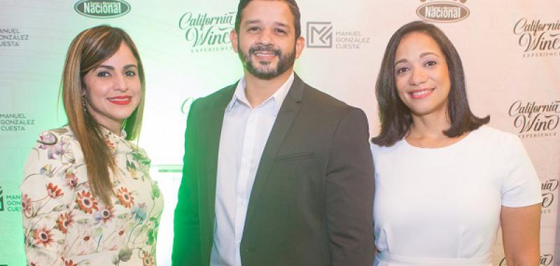 Marlene Andújar, Edwin Rodríguez y Roselyn Oneil