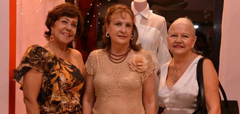 Ada Gonzalez, Oliva Pereira, Miriam Gonzalez de Panariello 