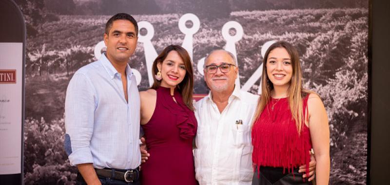 Marino Gonález, Joeli Rosario, Juan José Cestero y Laura Nuñez